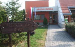 Hozzájárul